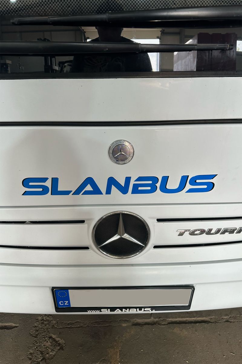 slanbus2.jpg